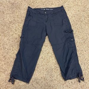 Navy Apt. 9 Utility Capri